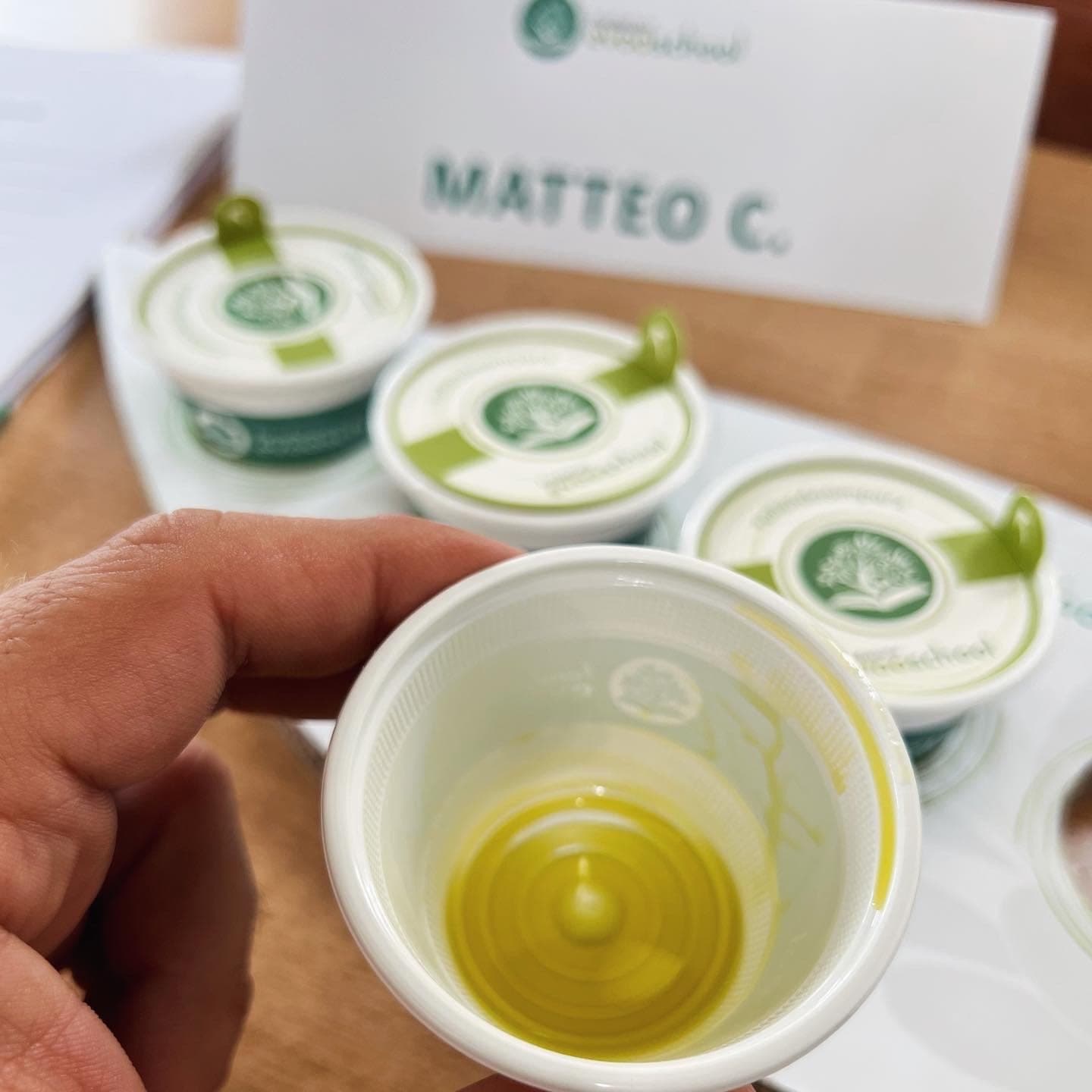 Assaggio di Olio Extravergine d'Oliva